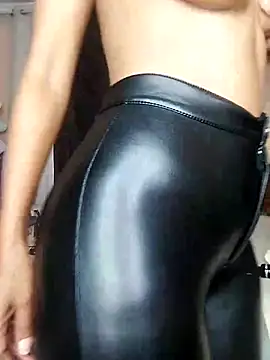 Chatroom XXX en direct de RubyLove2