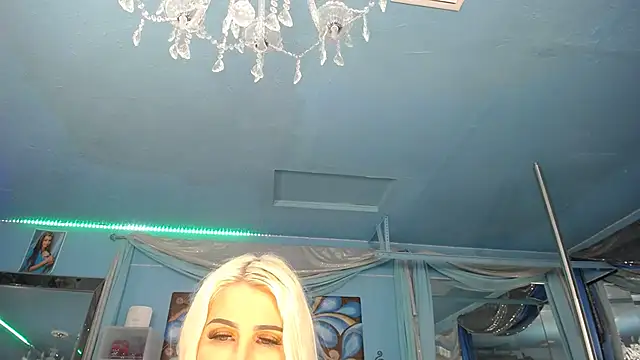 ADRIANNA_FOX Obrolan Langsung XXX