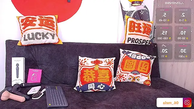 naomi_femme's Webcam Show