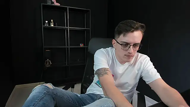 FelixStarkk 라이브 XXX 채팅