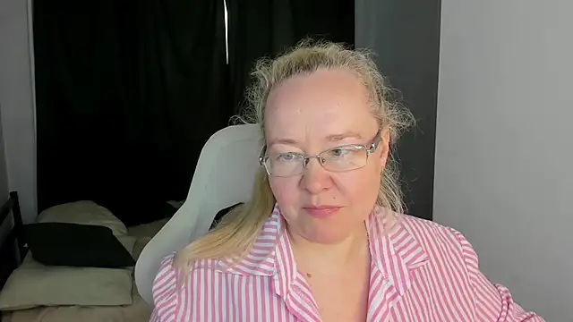 ViolaSmithh webkamerás műsora
