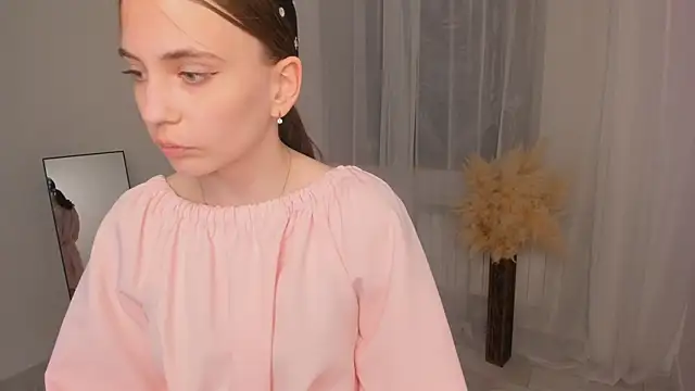 TomekaBiavan Webbikameraesitys