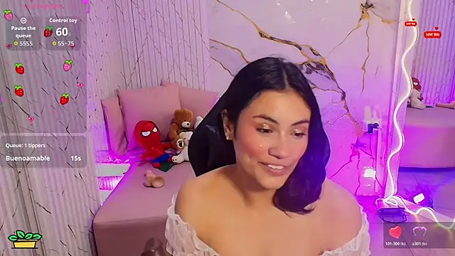 PEACHY_TAY Adlı Modelin Canlı XXX Sohbeti