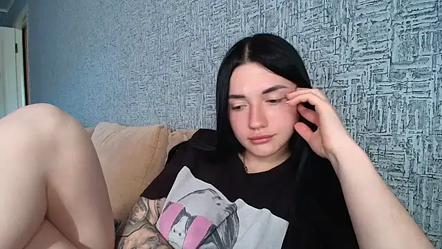 Liana_diva Chat XXX in diretta