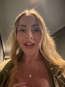 EmaSalis – webcam-show
