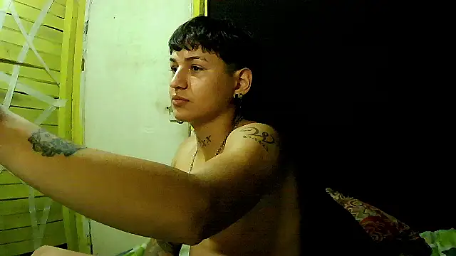 Ebebyjuan – Live XXX-chat