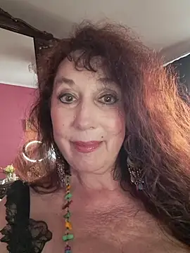 GypsyEsmeralda Show in webcam