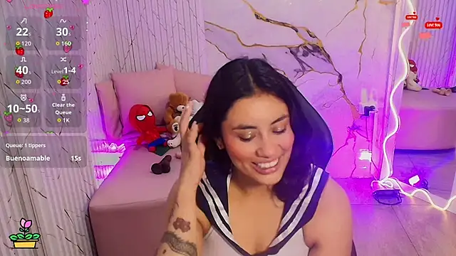 PEACHY_TAY élő XXX-chatje