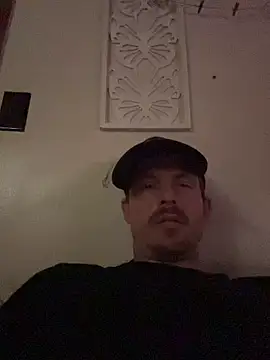 KBONE36 élő XXX-chatje