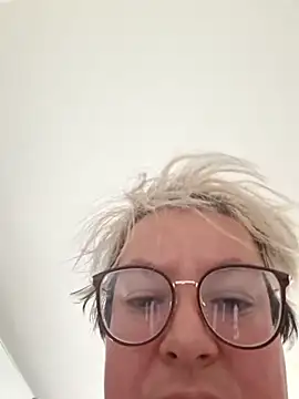 Bella_Blue6 élő XXX-chatje
