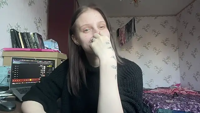 SofiaOops_1n Webbikameraesitys