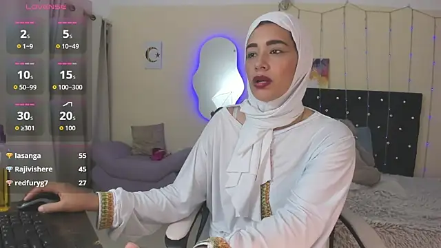 ShanaJamil 现场XXX聊天