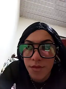 NathalialLooes live XXX chat