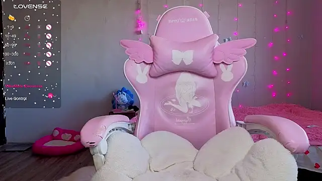 myprettylola Chat XXX live