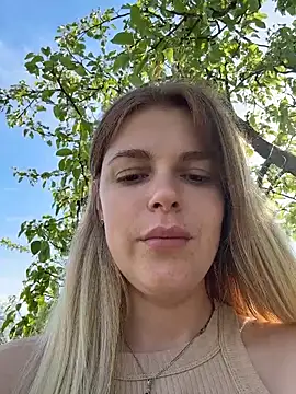 دردشة HarrietDart الجنسية المباشرة