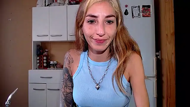 XXX chat uživo modela stephieval_