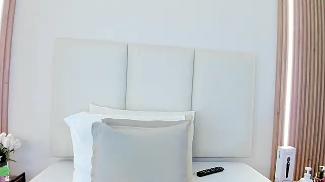 XXX chat uživo modela sunnyWhitee