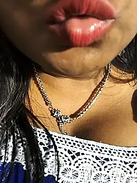 Chat +18 de DIRTYSECRET_QUEEN_07 ao vivo