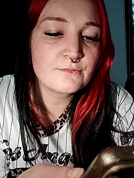 TiffiChantiT2 Webcam-Show