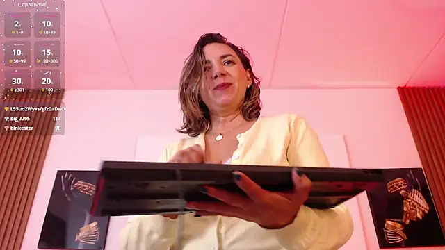 Chatroom XXX en direct de milfsecret69