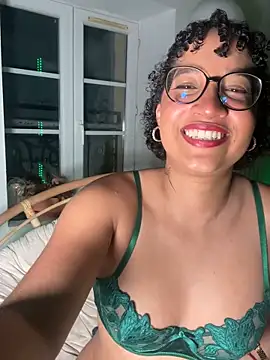 Lauyako_974's Webcam Show