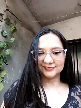 Chat +18 de Camilatinass_ ao vivo