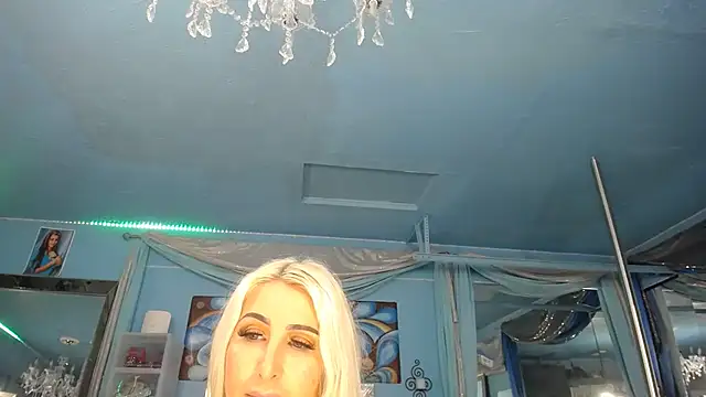 ADRIANNA_FOX Live XXX-Chat
