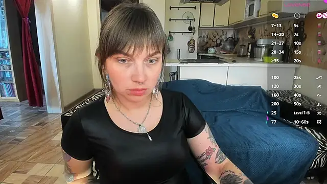 StacyTigerr – Naživo XXX chat