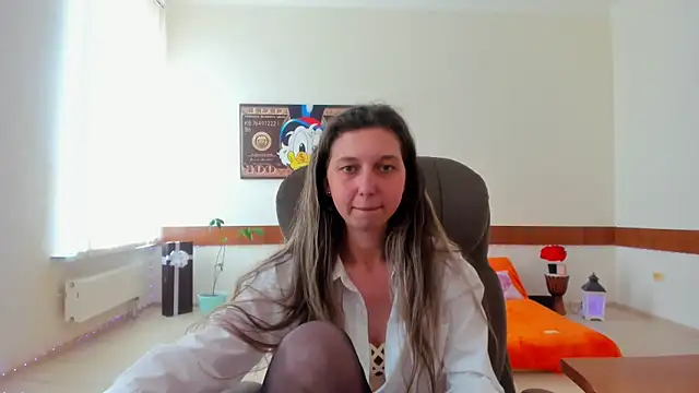 Ellina_Star: διαδικτυακό σόου στην κάμερα