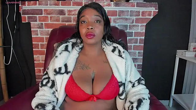 Chat +18 de Charlotte__Brown_ ao vivo