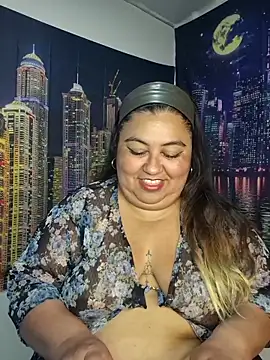 curvy_diva_ webkamerás műsora
