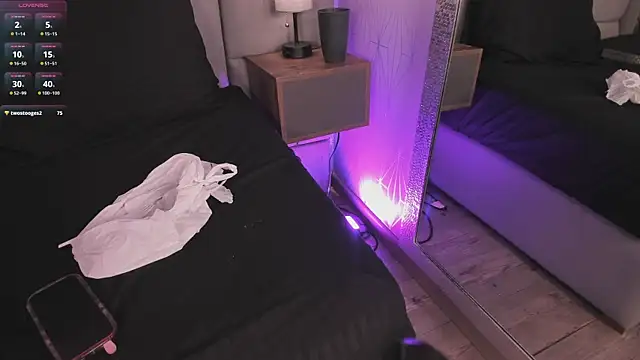 lexiee__ Show in webcam