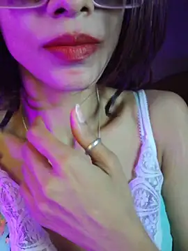 Ivy_the_goddess 即時 XXX 聊天