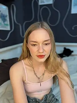 MilaMoone 라이브 XXX 채팅