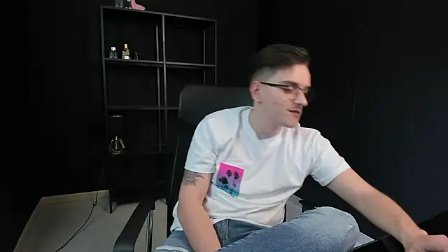FelixStarkk: вебкам-шоу