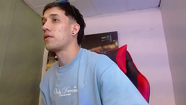 alexgiraldo__ Live XXX-chat