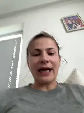 IsabellaEtha Webcam Show