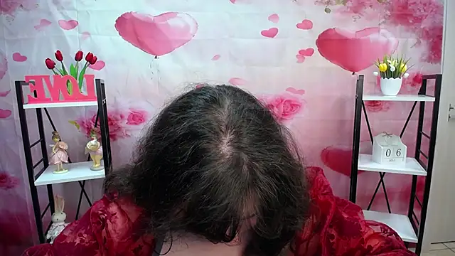 NeonilaLisovaのライブXXXチャット