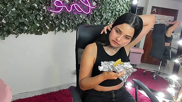 Chatroom XXX en direct de DestinyHills