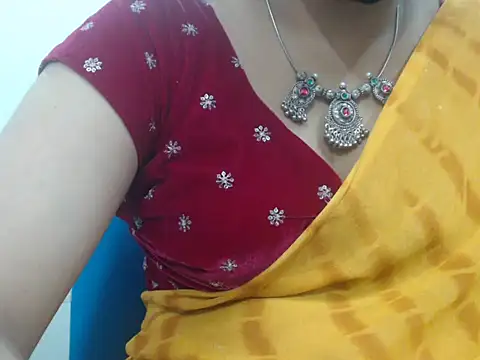 Show de Lovely_Siri_23 na webcam