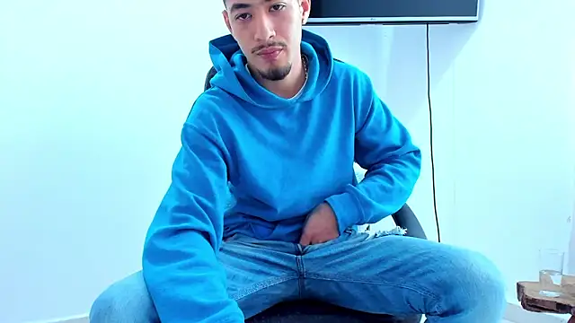 Chandler_ken élő XXX-chatje