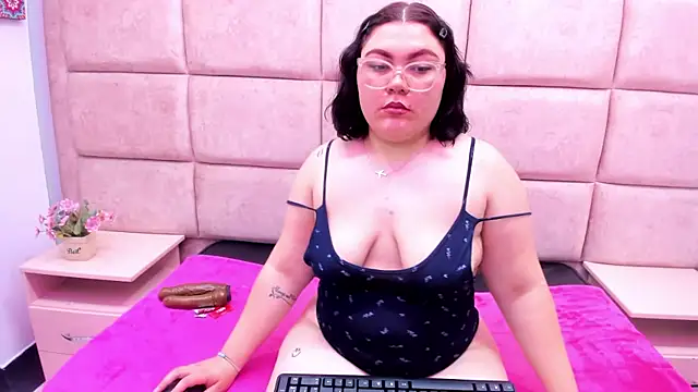Chatroom XXX en direct de Sweet_Nova_