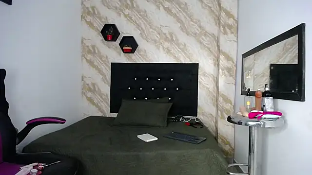 Chat +18 de issa__love ao vivo