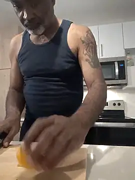 XXX chat uživo modela sinnernoir