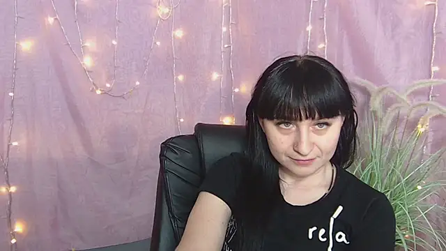 NinaFlawlees Webcam-Show
