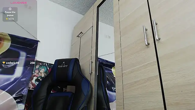XXX chat uživo modela sr_jaeger