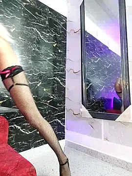 Webkamerová show crislingery_dolli