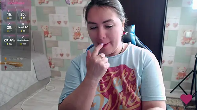 Korolek12 élő XXX-chatje