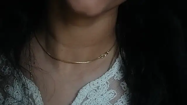 Chat XXX ao vivo de -AyeshaSinghania-