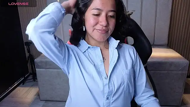 Lynn_turner Pertunjukan Webcam